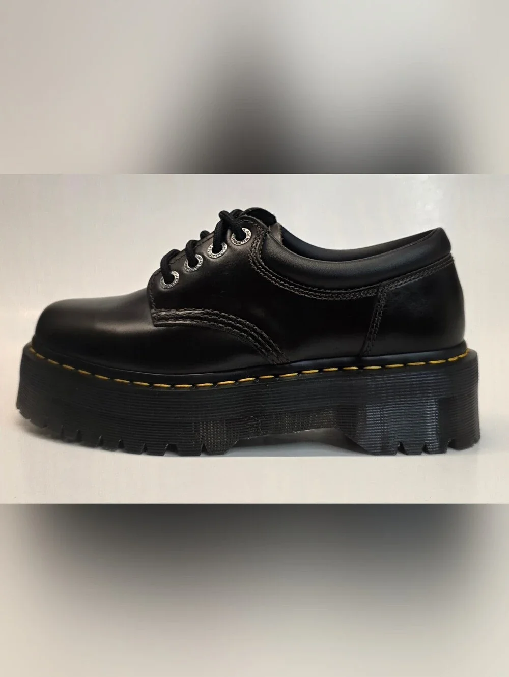 New Dr. Martens 8053 Quad Smooth Leather Platform Shoes in Black Women's Size 8